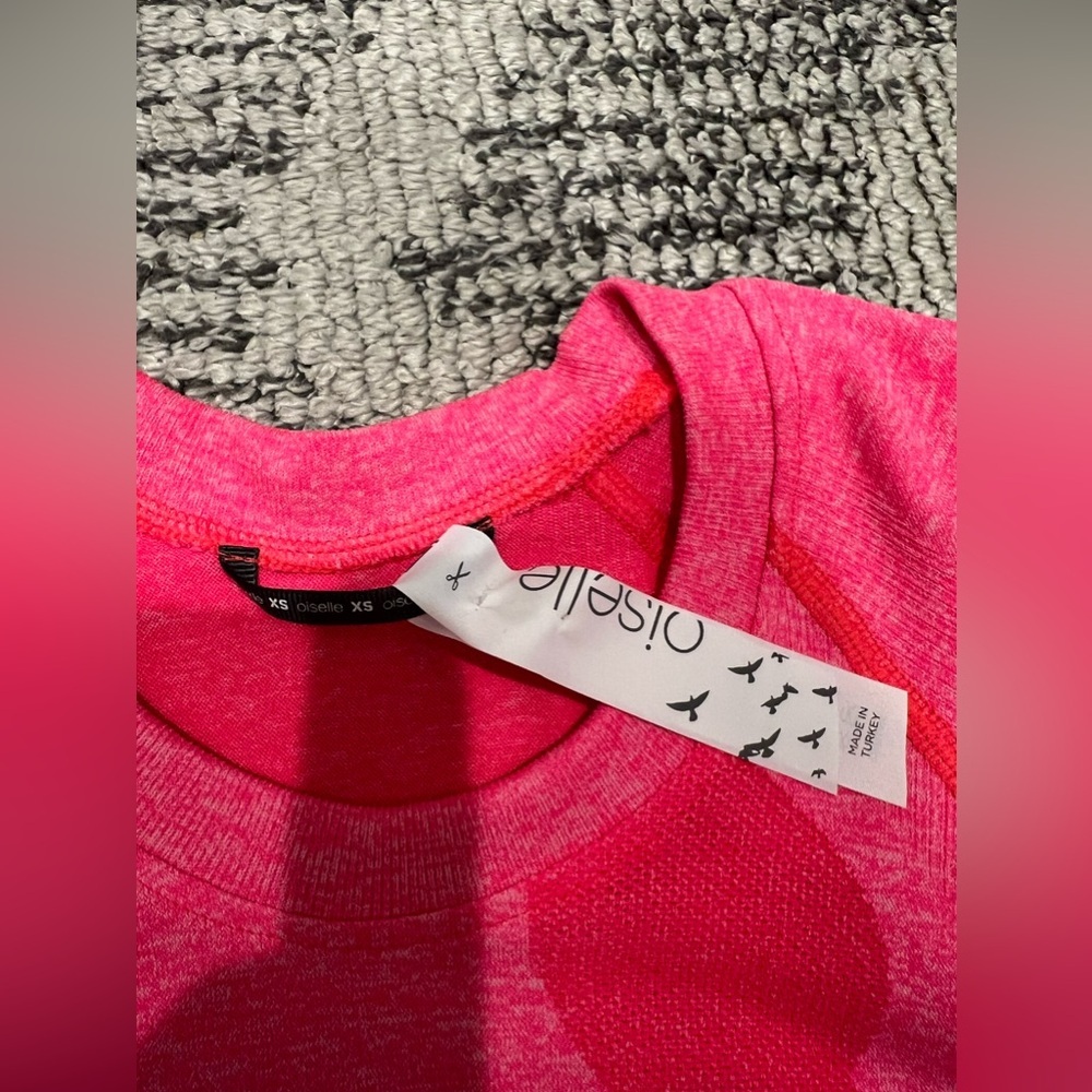 NWT Oiselle Flyte “Saturday” Activewear Long Sleeve Top - Picture 8 of 11